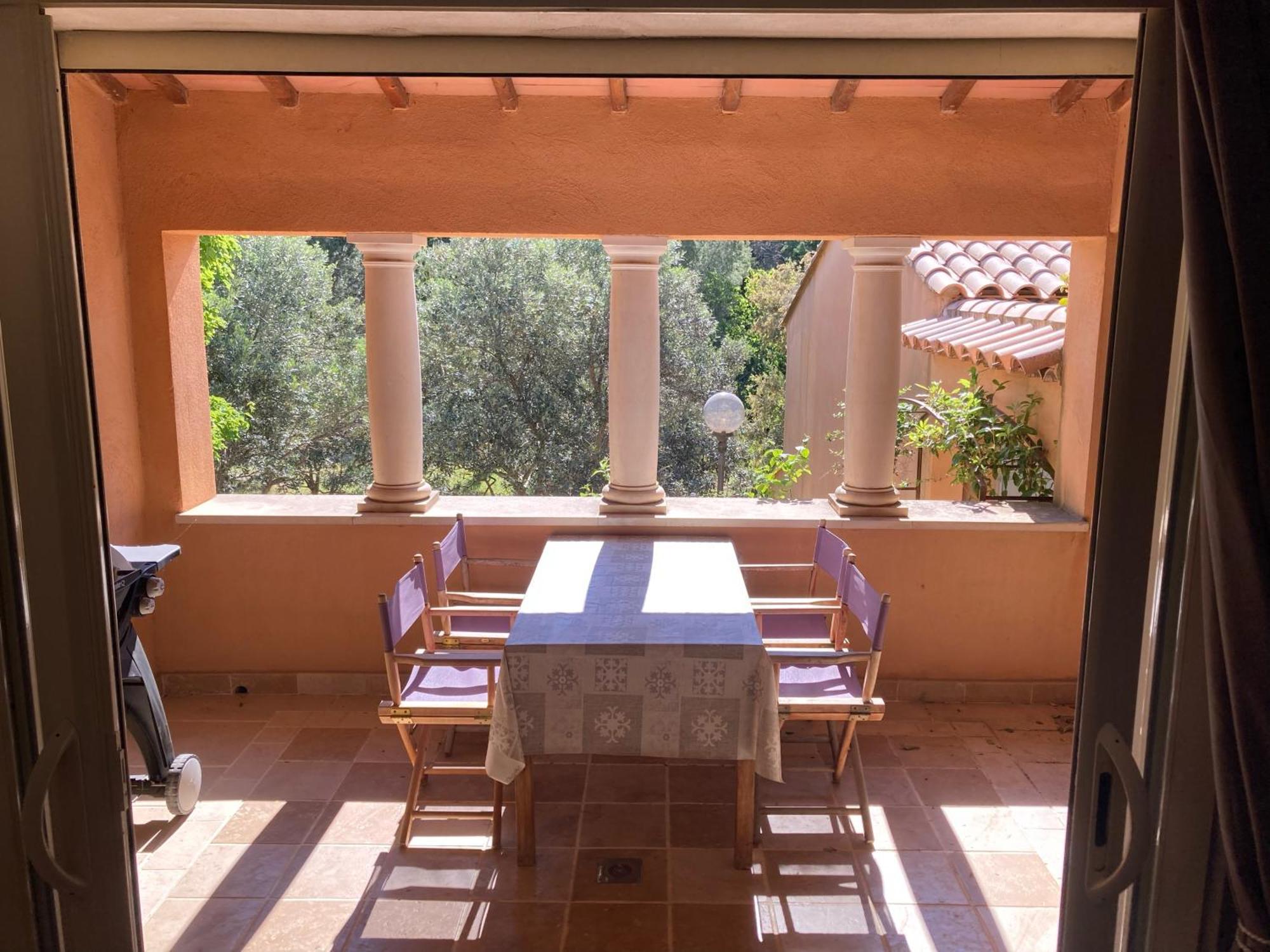 Le Patio Apartman Laouque Kültér fotó